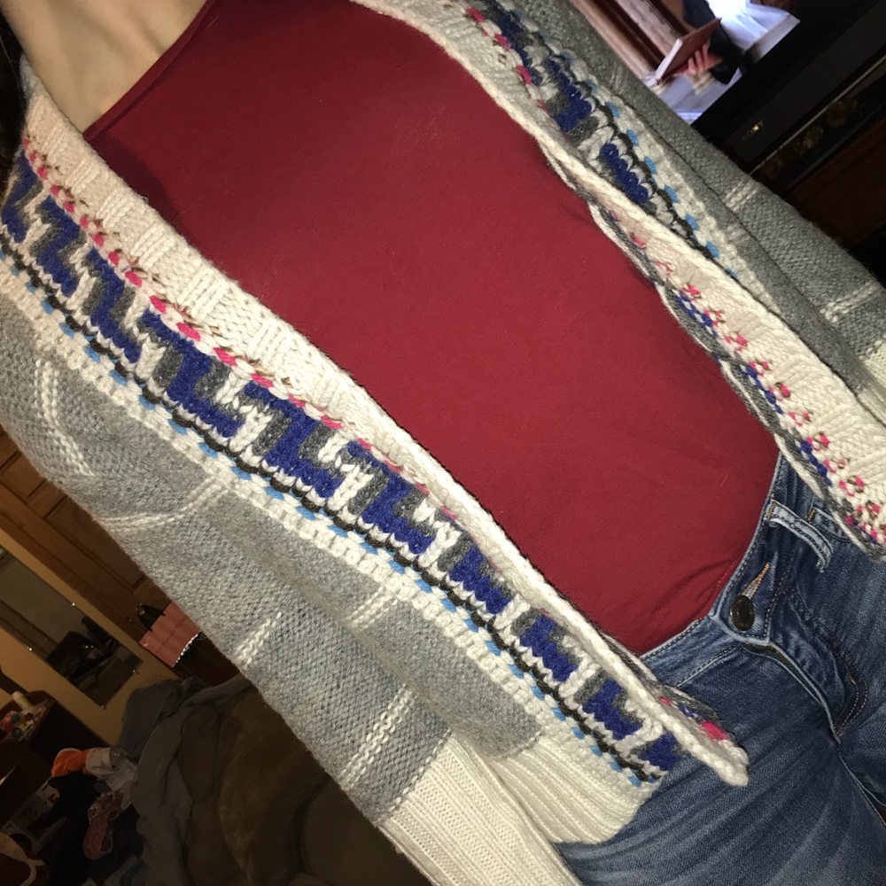 American Eagle Patterned Cardigan